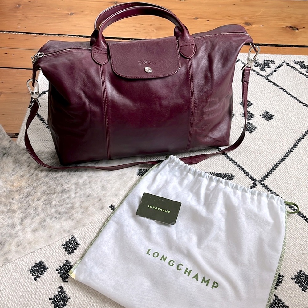 Iconic Leather Authentic Longchamp Le Pliage Cuir in Bordeaux
